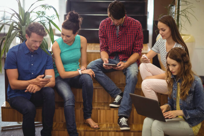 7 Reasons You Want to Find Your Old Yearbooks on Classmates