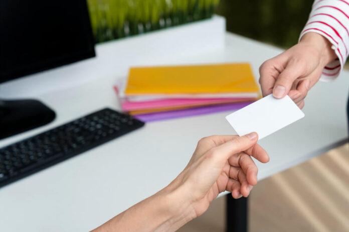 Why Should Startups Use A Free Online Business Card Instead Of Printing Cards?