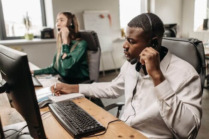 Ways an Answering Service Can Save Your Business Time and Money