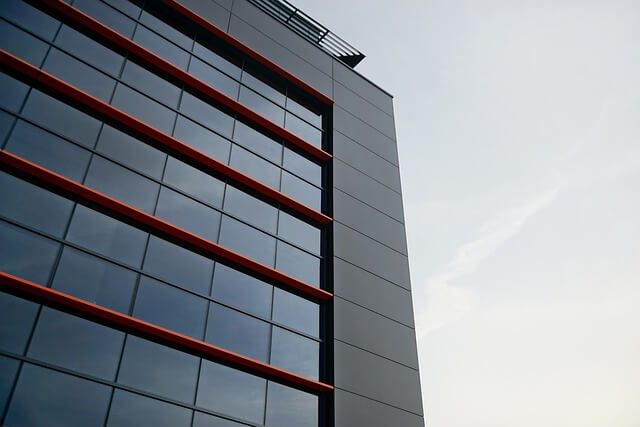 Business Risk Management in Multi-Floor Buildings